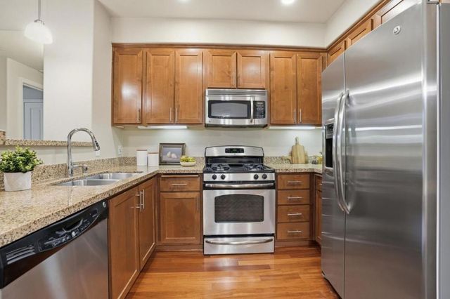 4388 El Camino Real 309, Los Altos, CA 94022