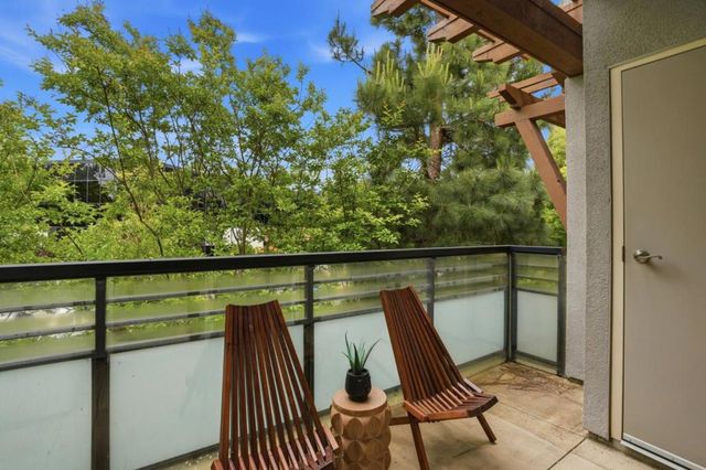 4388 El Camino Real 309, Los Altos, CA 94022