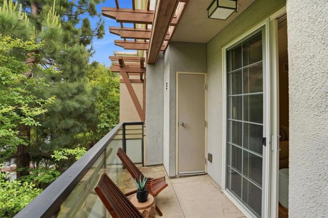 4388 El Camino Real 309, Los Altos, CA 94022