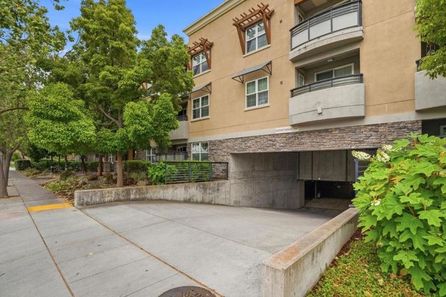 4388 El Camino Real 309, Los Altos, CA 94022