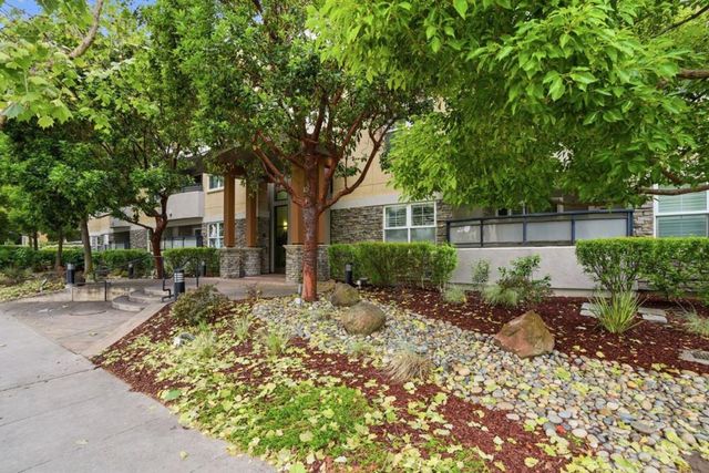 4388 El Camino Real 309, Los Altos, CA 94022