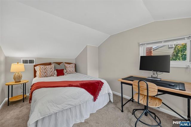 60 Moore Avenue, Waldwick, NJ 07463