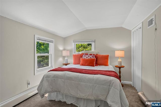 60 Moore Avenue, Waldwick, NJ 07463