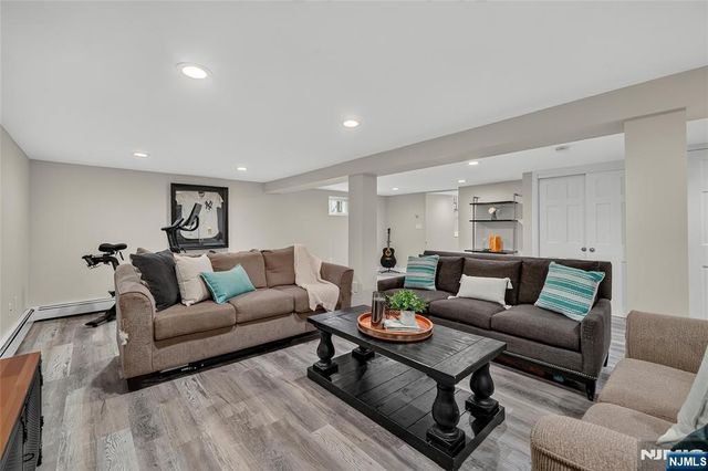 60 Moore Avenue, Waldwick, NJ 07463