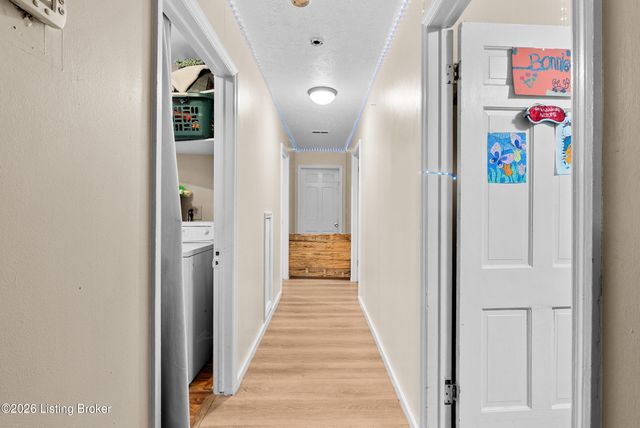 2801 Griffiths Ave, Louisville, KY 40212