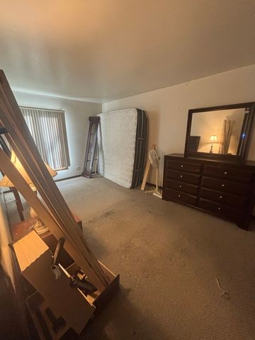 1050 Holbrook Road 1H, Homewood, IL 60430