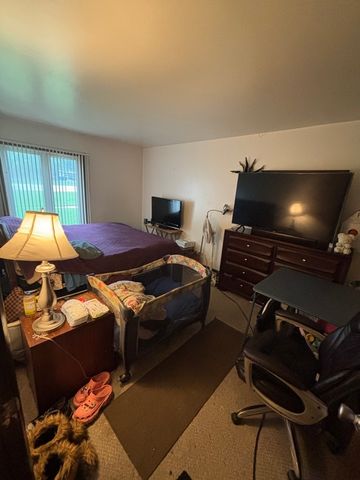 1050 Holbrook Road 1H, Homewood, IL 60430