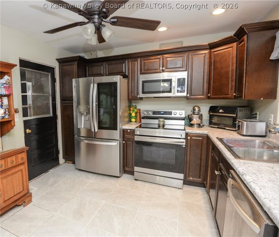 2610 Winter Street, St Albans, WV 25177