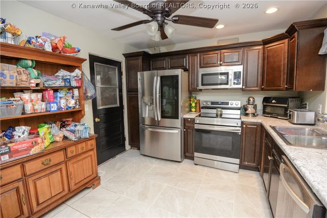 2610 Winter Street, St Albans, WV 25177