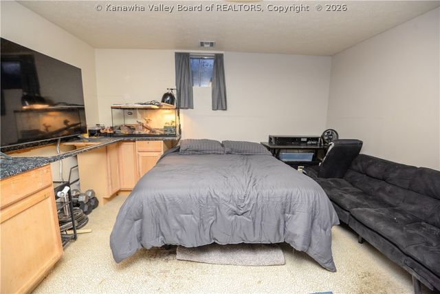 2610 Winter Street, St Albans, WV 25177