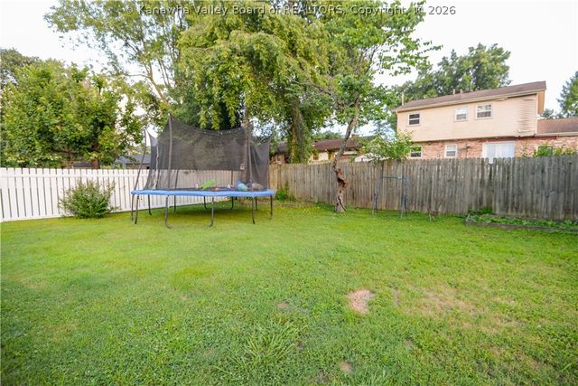 2610 Winter Street, St Albans, WV 25177