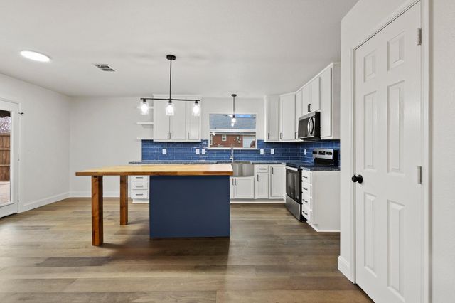 1713 Pebblebrook Lane, Sherman, TX 75092