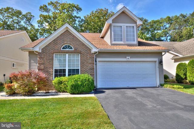 4 SYMPHONY AVE, Bayville, NJ 08721