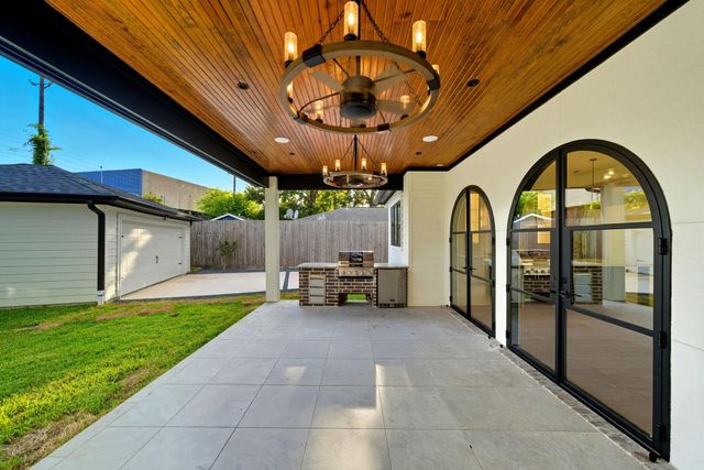 6923 Shavelson Street, Houston, TX 77055