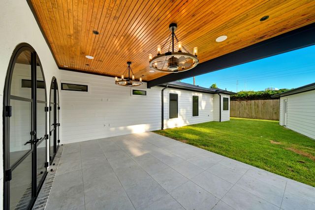 6923 Shavelson Street, Houston, TX 77055