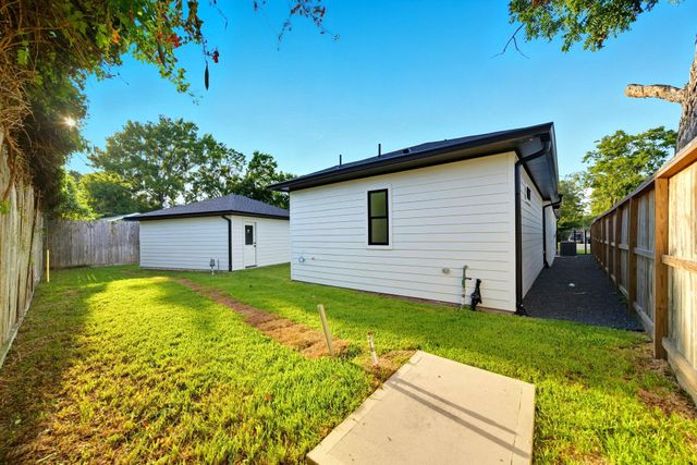 6923 Shavelson Street, Houston, TX 77055