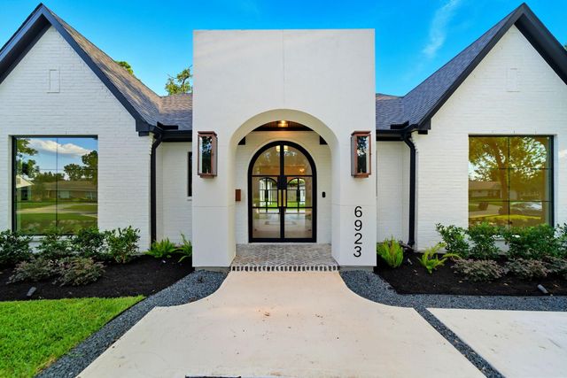 6923 Shavelson Street, Houston, TX 77055