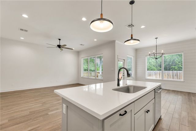 3512 Wildwood Court, Bryan, TX 77808