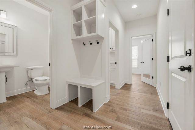 3512 Wildwood Court, Bryan, TX 77808