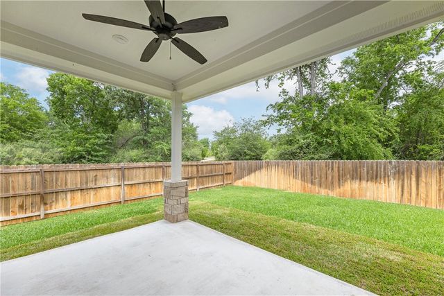 3512 Wildwood Court, Bryan, TX 77808