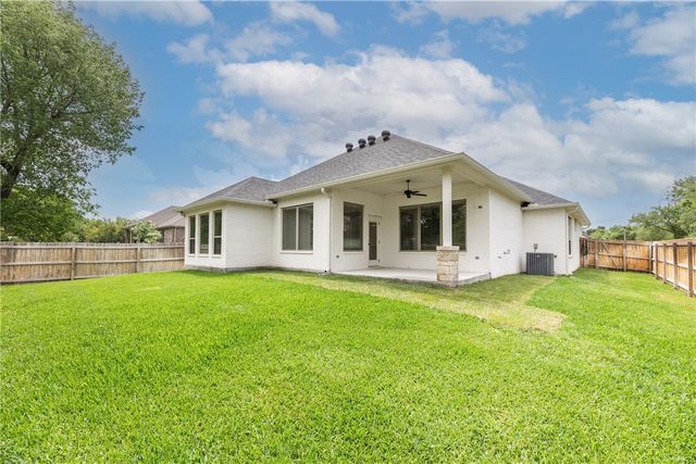 3512 Wildwood Court, Bryan, TX 77808