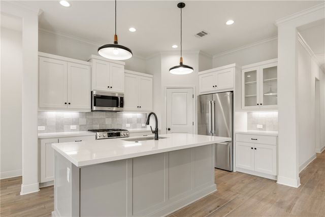 3512 Wildwood Court, Bryan, TX 77808