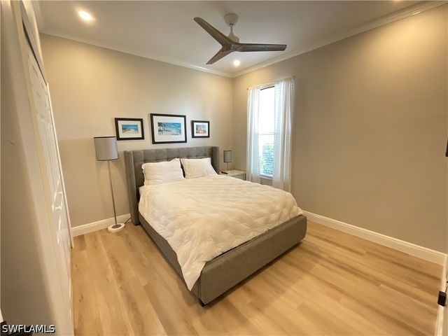 1709 MARSH RUN, Naples, FL 34109