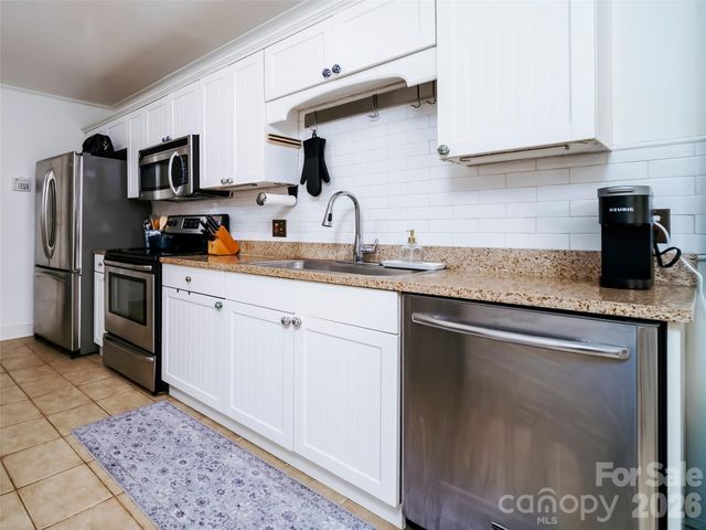 118 N Laurel Avenue 2, Charlotte, NC 28207