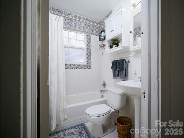 118 N Laurel Avenue 2, Charlotte, NC 28207