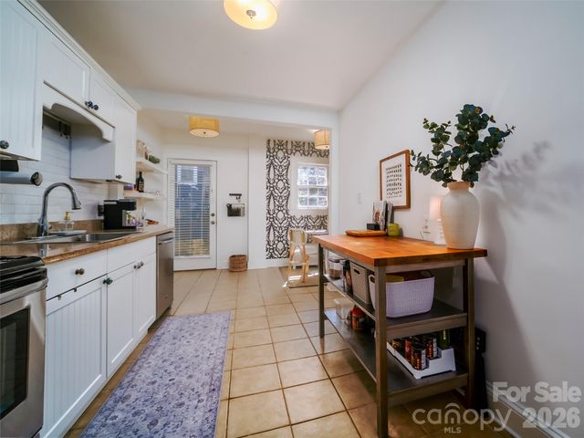 118 N Laurel Avenue 2, Charlotte, NC 28207