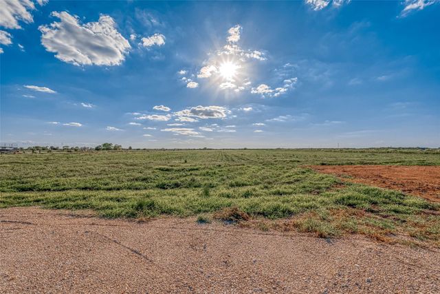 000 Mcfarlane Road, Beasley, TX 77417