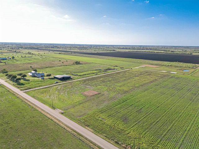 000 Mcfarlane Road, Beasley, TX 77417