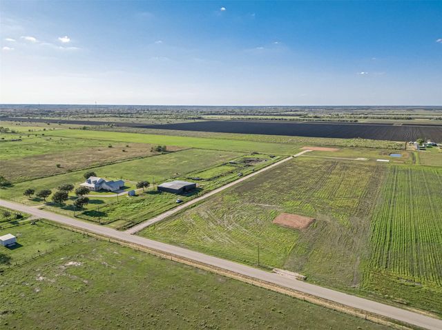 000 Mcfarlane Road, Beasley, TX 77417