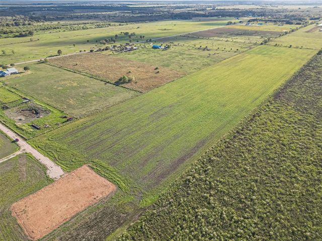 000 Mcfarlane Road, Beasley, TX 77417