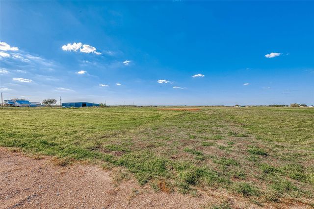 000 Mcfarlane Road, Beasley, TX 77417