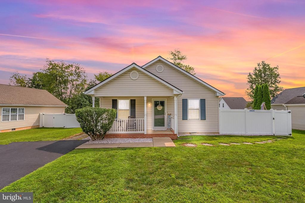 606 ARTISAN WAY, Martinsburg, WV 25401