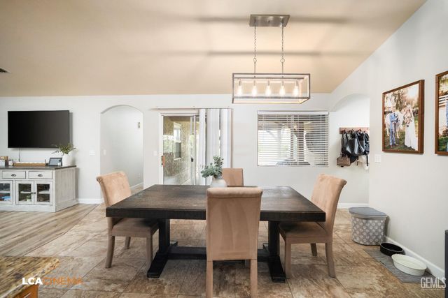 4611 Polo Club Drive, Bakersfield, CA 93312