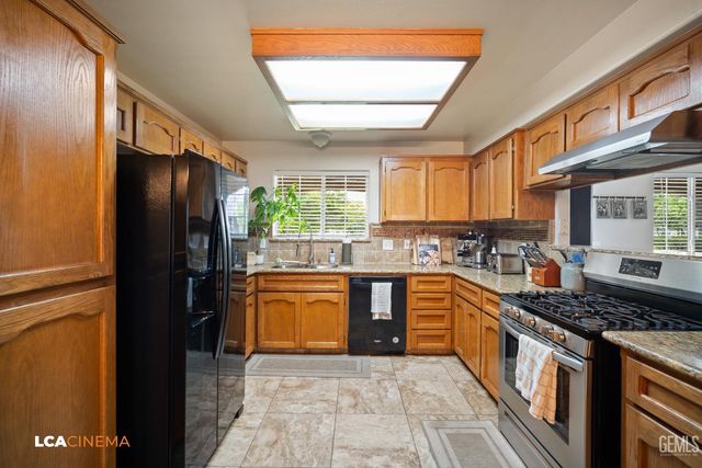 4611 Polo Club Drive, Bakersfield, CA 93312