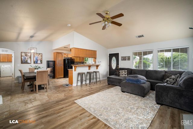 4611 Polo Club Drive, Bakersfield, CA 93312