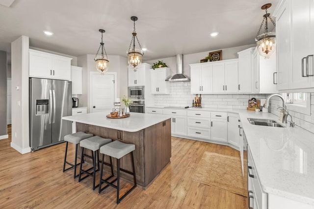 3755 Houkom Drive E, West Fargo, ND 58078