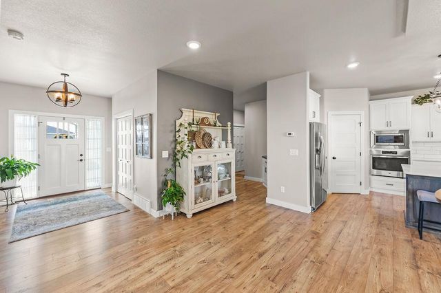 3755 Houkom Drive E, West Fargo, ND 58078