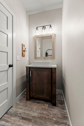 3755 Houkom Drive E, West Fargo, ND 58078