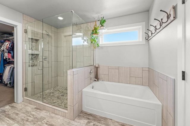 3755 Houkom Drive E, West Fargo, ND 58078