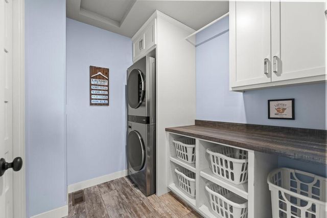 3755 Houkom Drive E, West Fargo, ND 58078