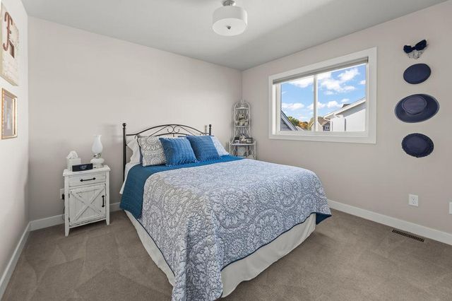 3755 Houkom Drive E, West Fargo, ND 58078