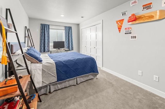 3755 Houkom Drive E, West Fargo, ND 58078