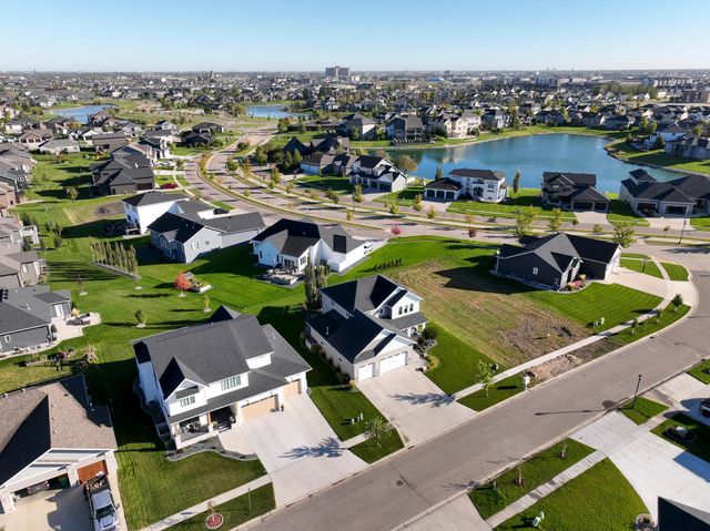 3755 Houkom Drive E, West Fargo, ND 58078