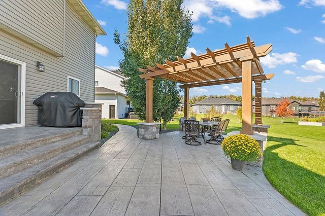 3755 Houkom Drive E, West Fargo, ND 58078