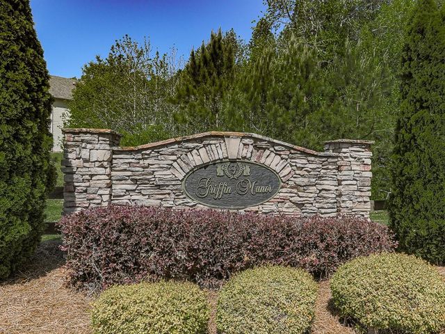 17 Wendover Drive, Cartersville, GA 30120