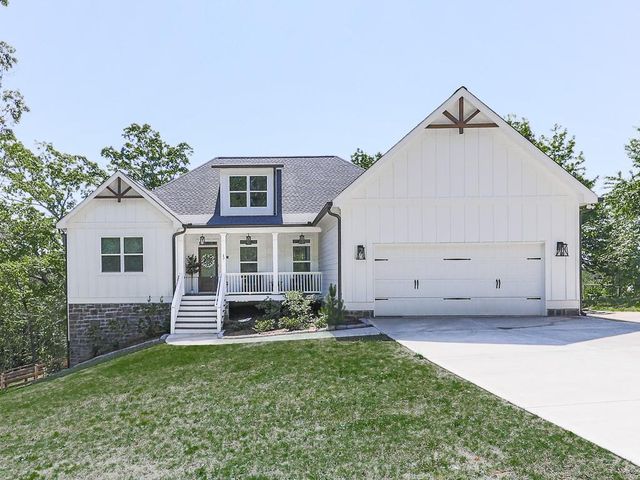 17 Wendover Drive, Cartersville, GA 30120
